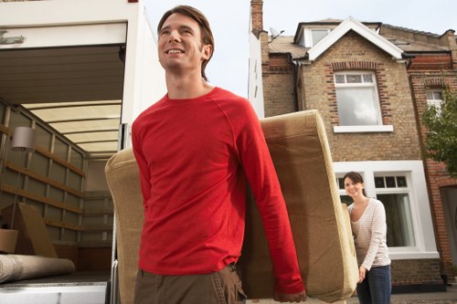 Moving van support for flat and house relocations in Haringey
